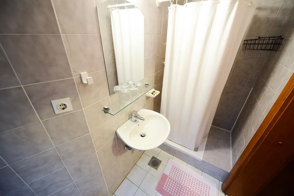 Guest House Bakhus Zerjavka